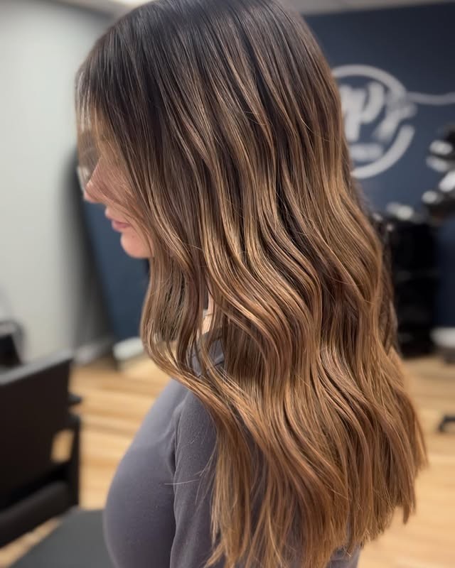 Ombre Golden Brown Wavy Wigs 13×4 Lace Front 100% Human Hair Wigs Black Roots