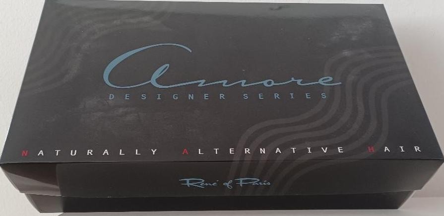 AMORE DESIGNER SERIES RENE OF PARIS NATURALLY ALTERNATIVE HAIR WIG NIB ASH BLOND