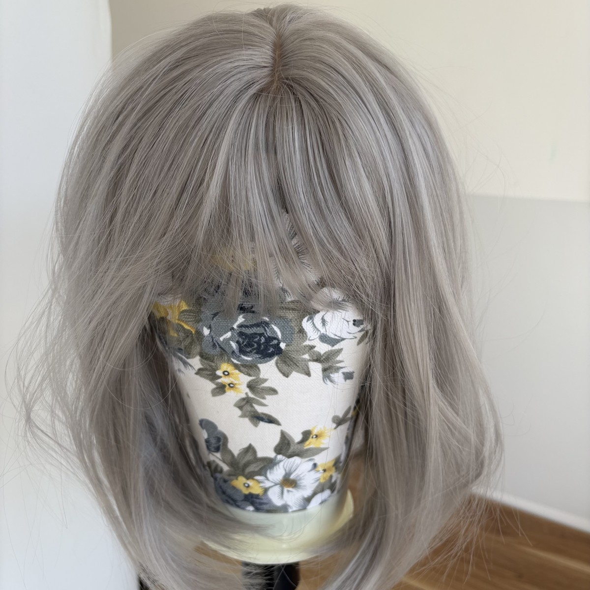 Natural Heat Resistant Hair Short Straight Soft Costume Wigs With Bangs Gray