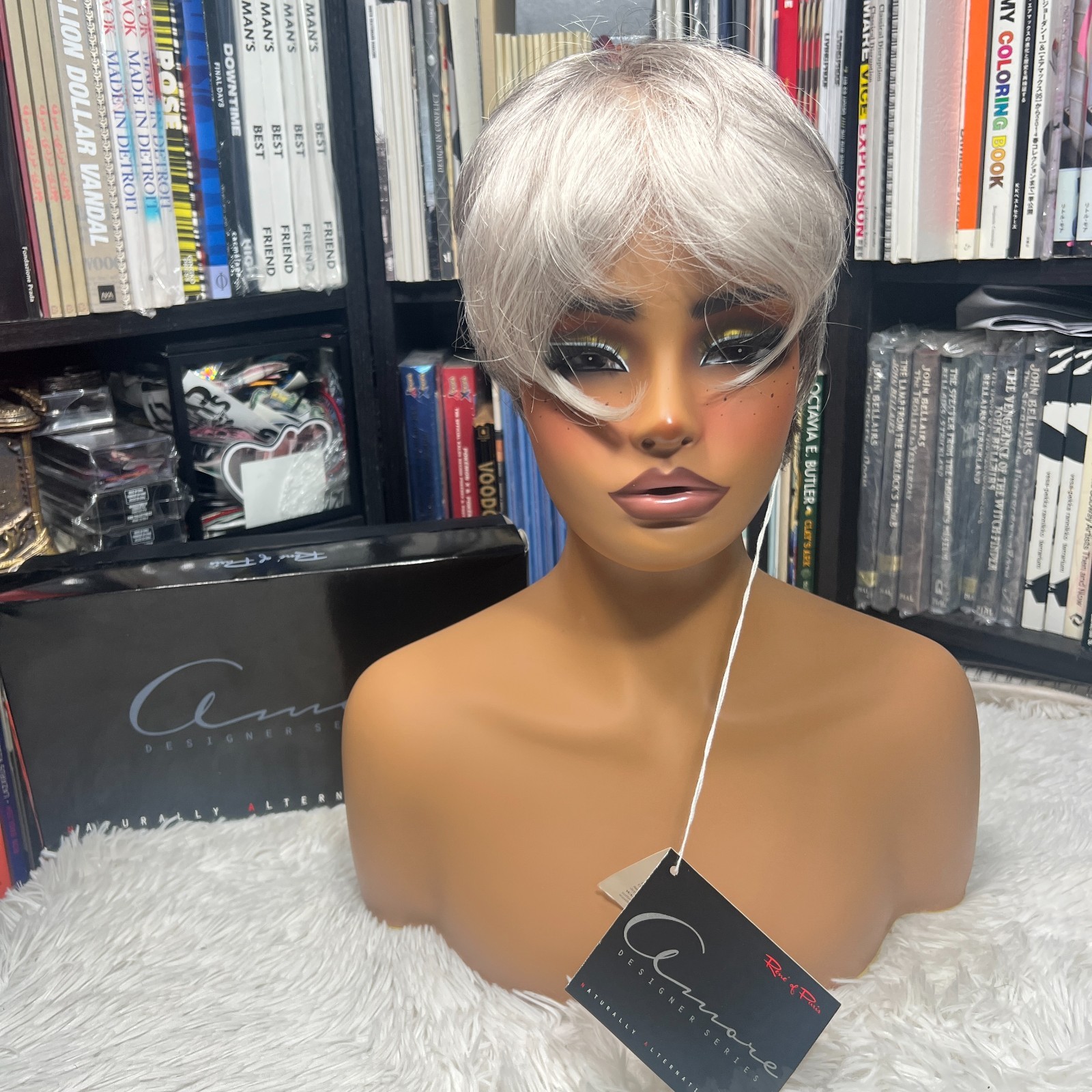 RENE OF PARIS WIG AMORE COLLECTION WENDY 2539 PLATINUM