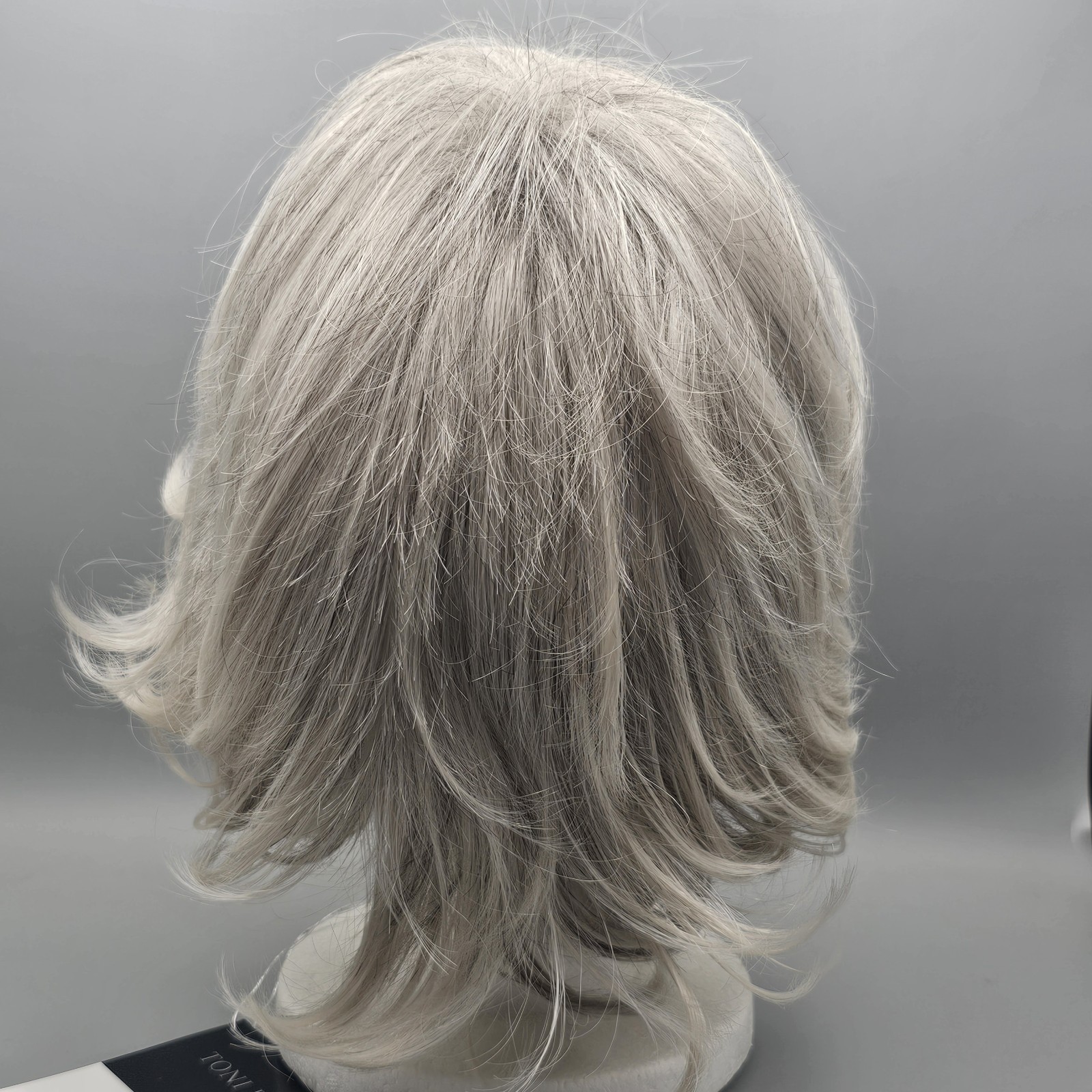 Toni Brattin Wig Light Gray 330 Perfection Wig L New See Details