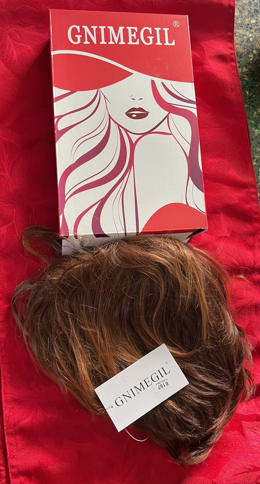 New GNIMEGIL Short Straight Reddish Brown Wig Women Synthetic Hair New In Box