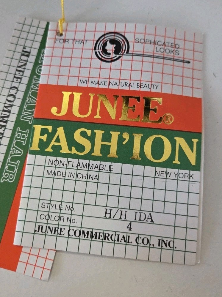 Junee Fashion Synthetic Wig NOS Straight Short 1980s Brown