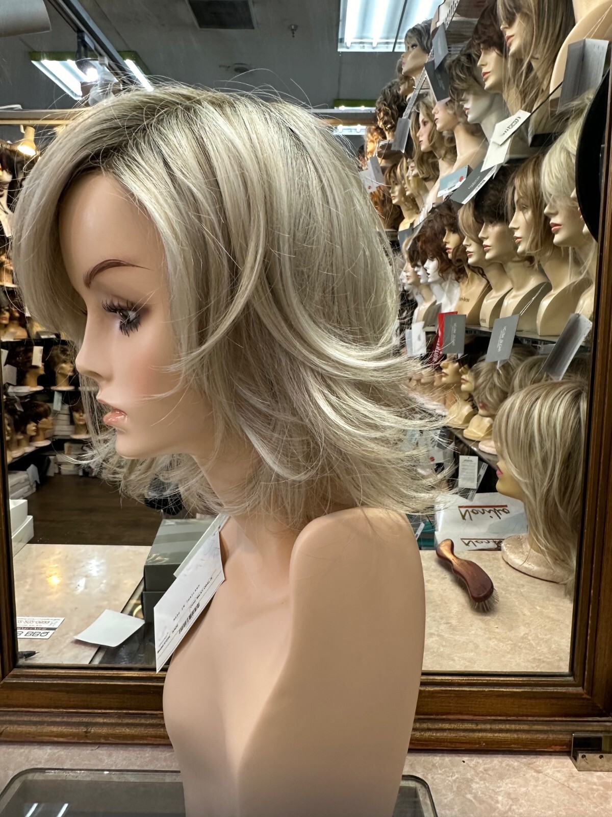SIN CITY WIGS 4 QUEENS! Noriko color Vero iced rose blonde new lace front