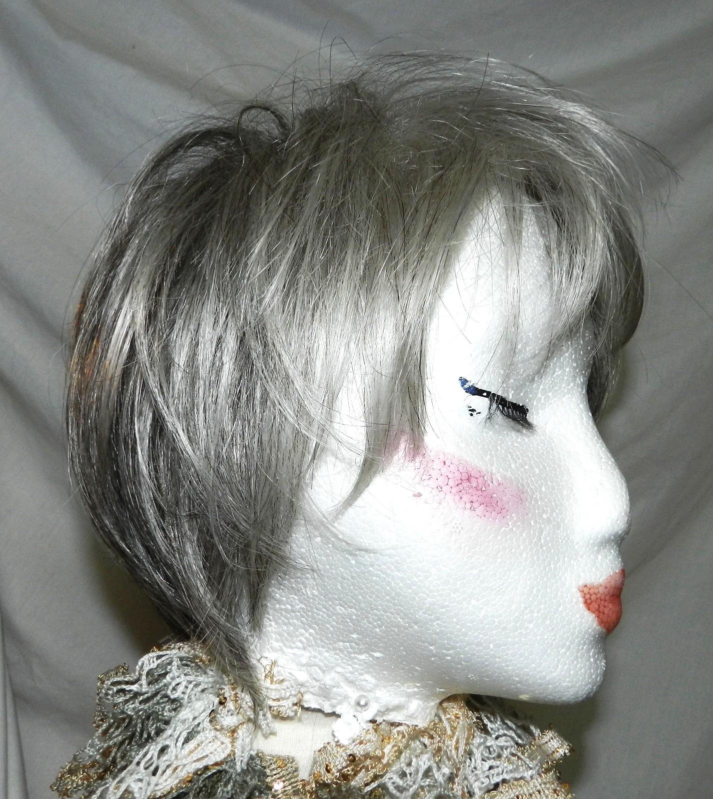 BEAUTIFUL MIXED GREY BOB! LIGHTWEIGHT FOR SUMMER WEATHER!