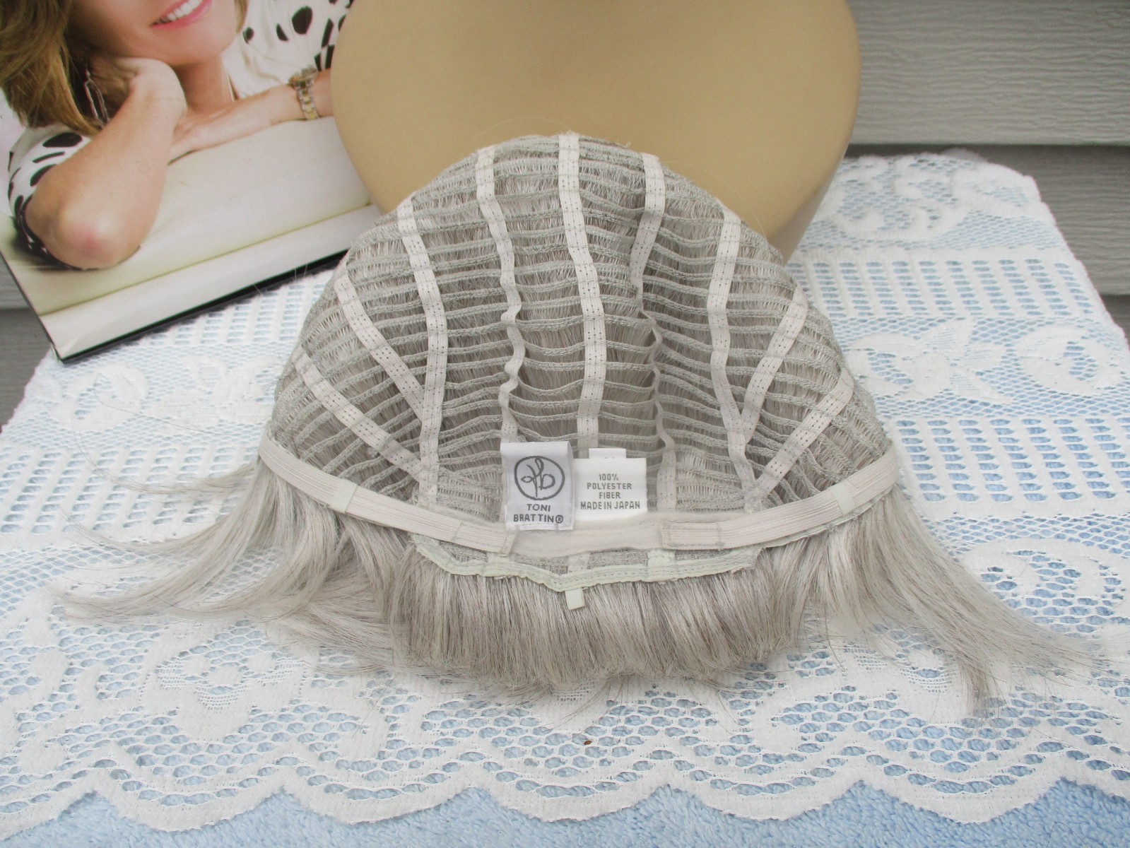Toni Brattin Wig TIMELESS Color LIGHT GRAY Size REGULAR (Average) Heat Friendly