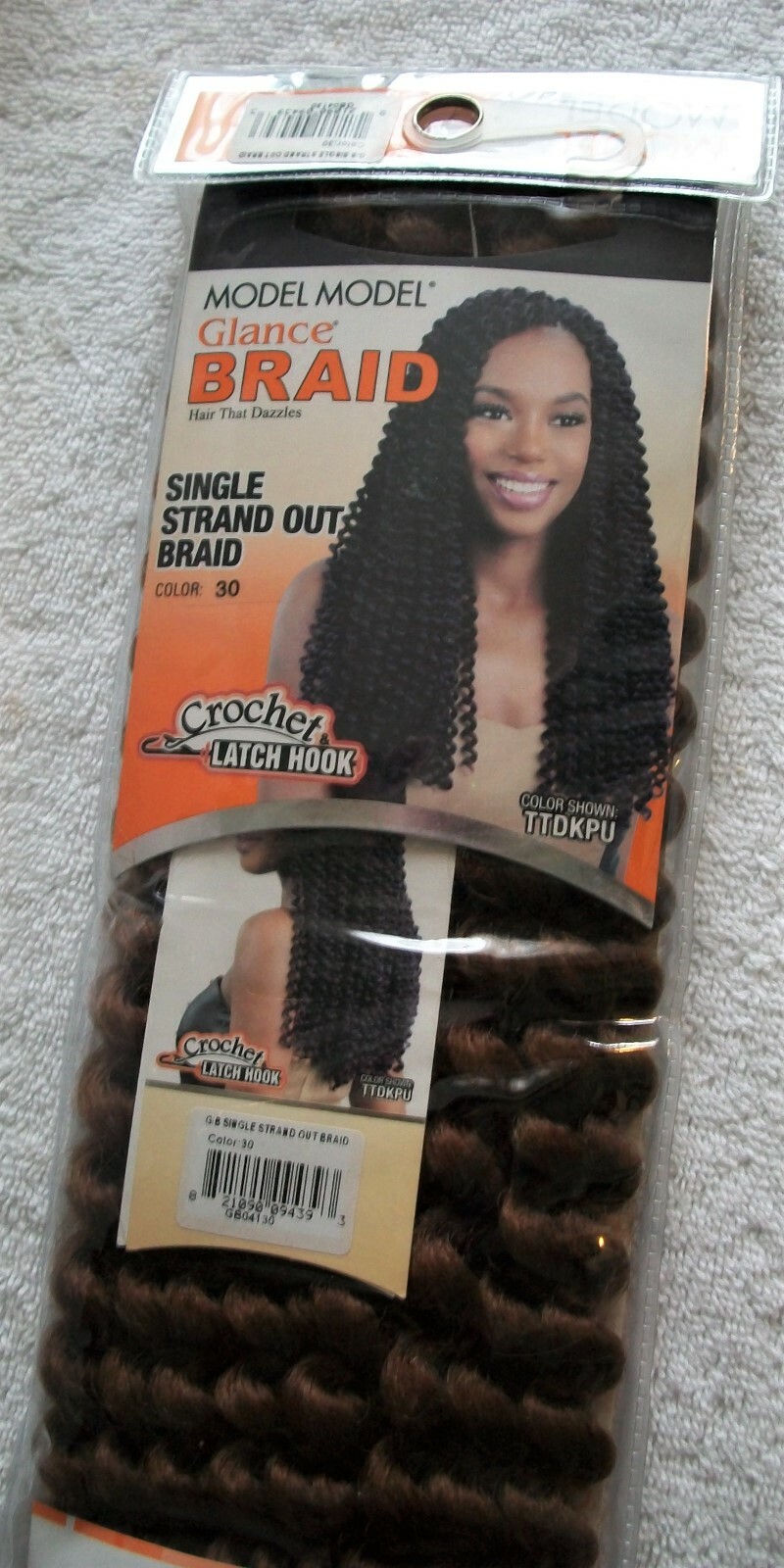 Model Model glance braid. Color 30 Set of 3. B207