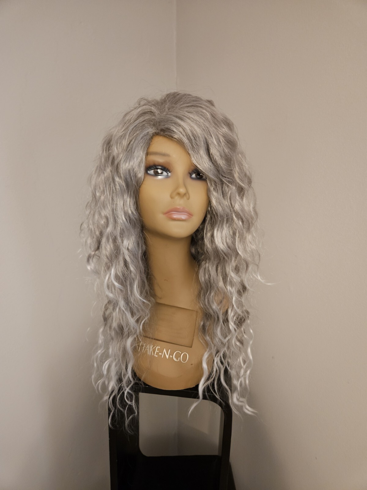 WOMEN’S OMBRE GRAY SILVER SUPER CURLY VOLUMINOUS LONG HAIR WIG