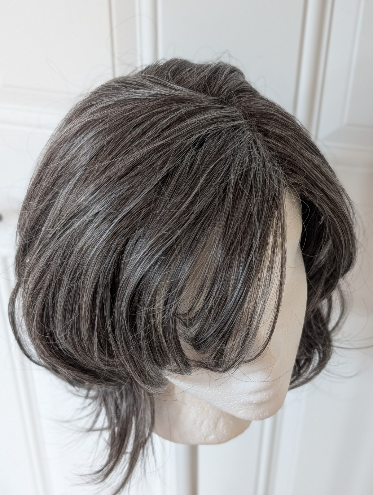 Women’s Medium Straight Wig – Salt & Pepper – Synthetic – Elastic Cap