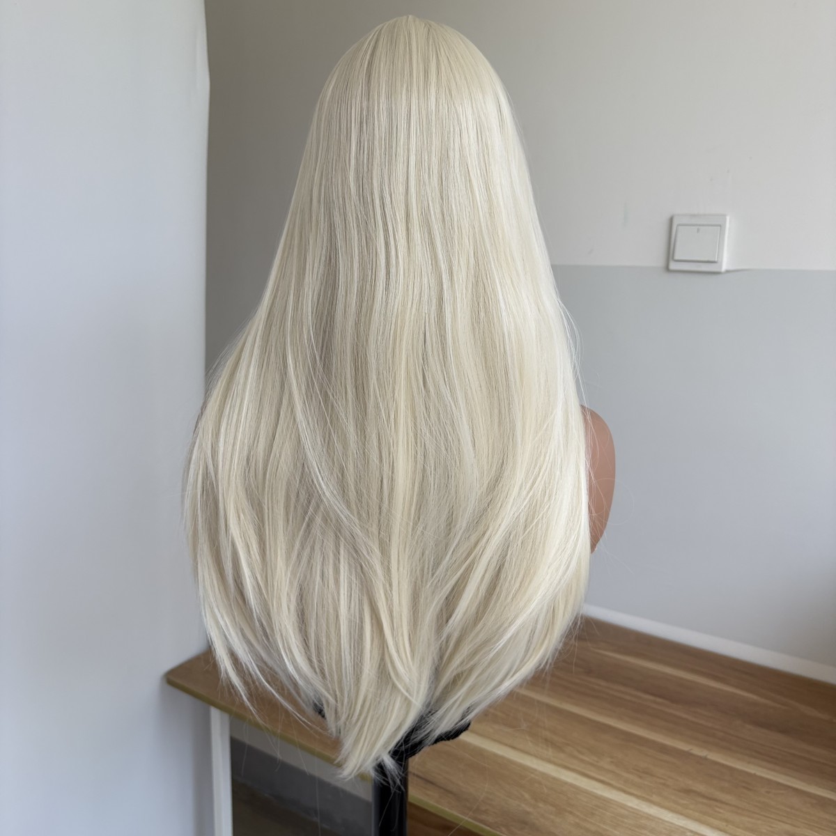 Long Straight Synthetic Hair Costume Wigs With Bangs Platinum blonde Women