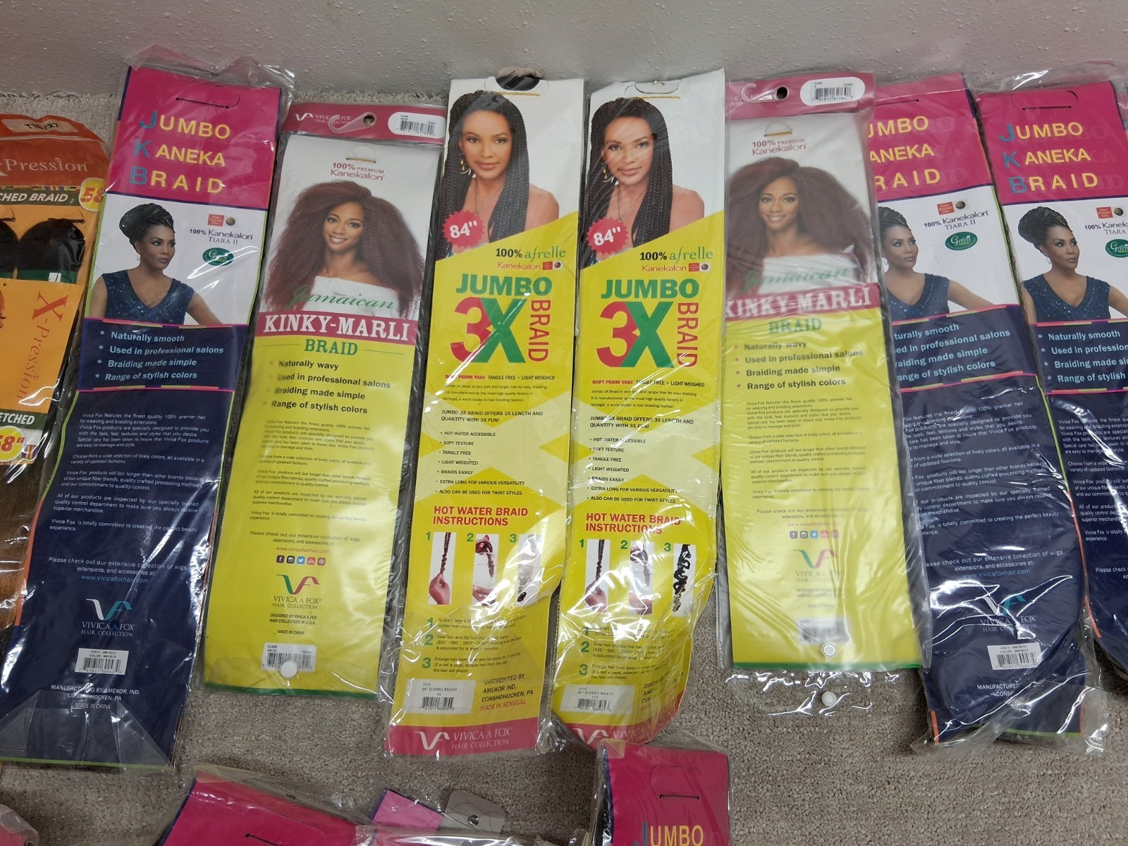 Vivica A Fox Mixed HAIR EXTENSION LOT Of 31 Kanekalon 84″