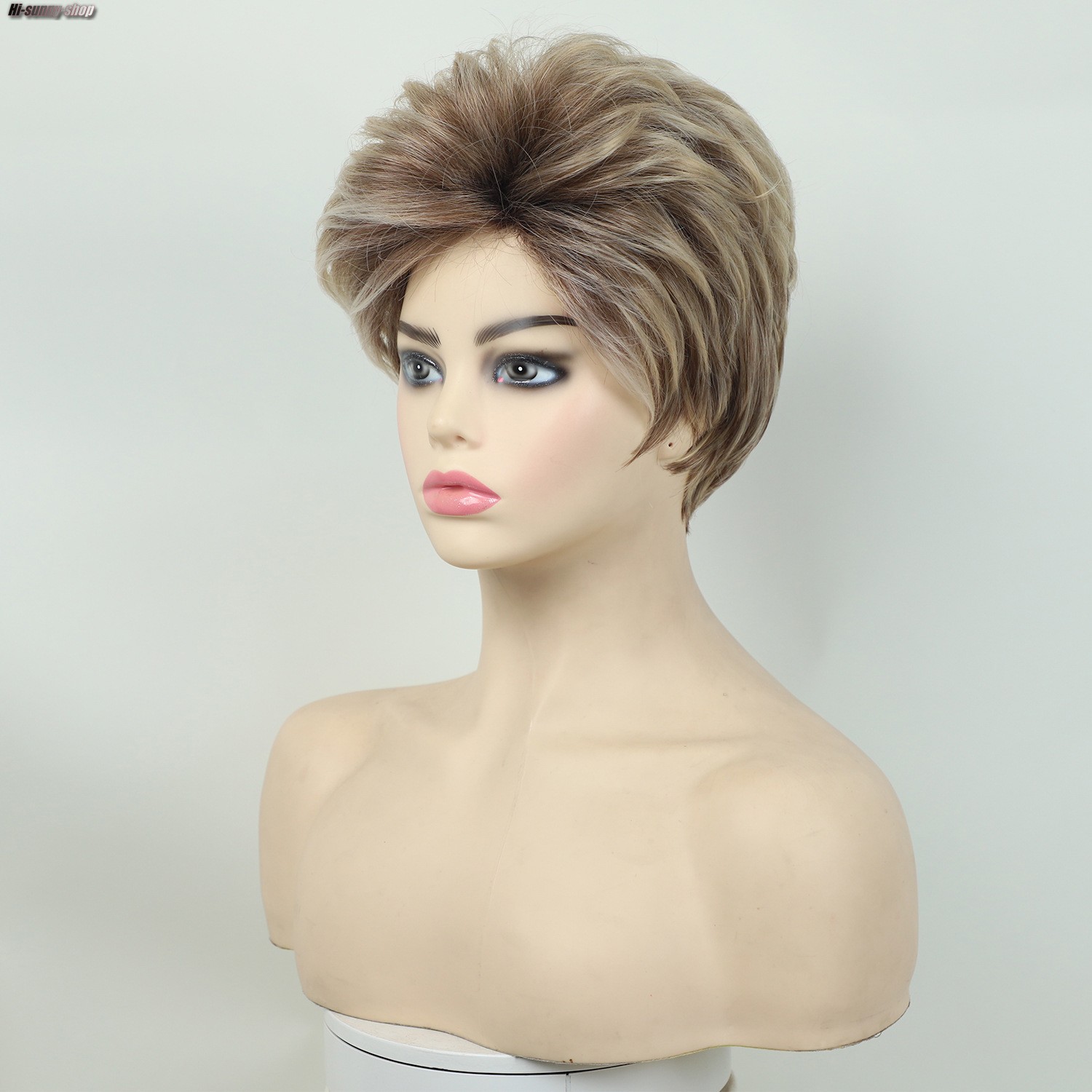 Short Layered Hairstyle Rooted Blonde Mix Synthetic Hair Wigs Women Soft Natural