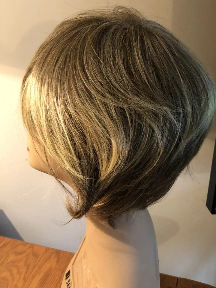 HAIRDO SLEEK & CHIC WOMENS HAIR WIG GLAZED MOCHA MED BROWN GOLD R11S $139🔥MSRP