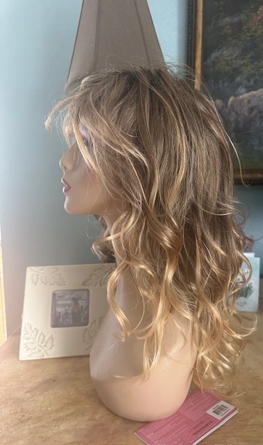 Estetica Wig Reeves New With Tags In Color ROM 6240 RT 4