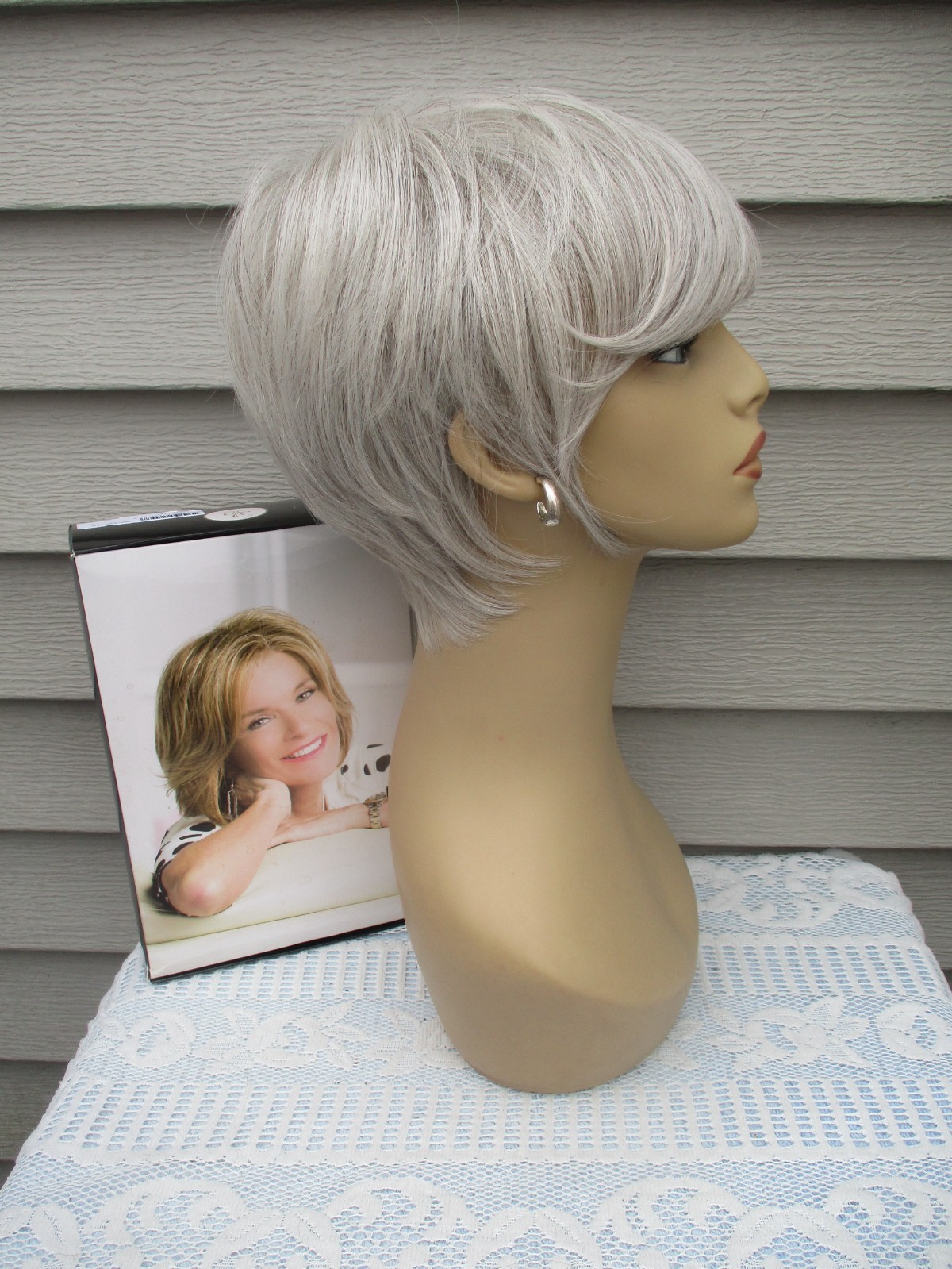 Toni Brattin Wig TIMELESS Color LIGHT GRAY Size REGULAR (Average) Heat Friendly