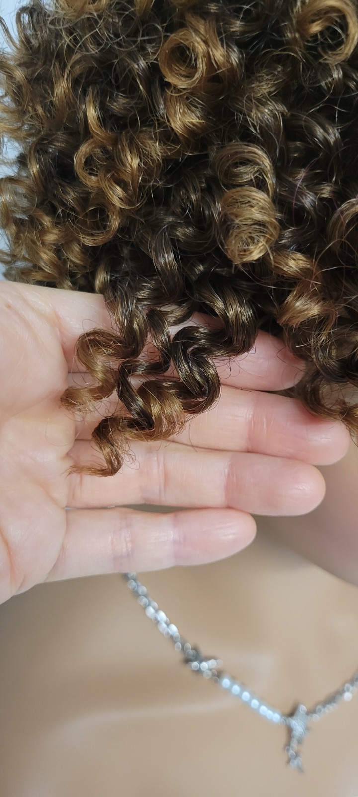 💕SEXY SHORT COILY CURLY WIG FOR BLACK WOMEN MIXED BROWN GOLD DAILY BOBBI BOSS