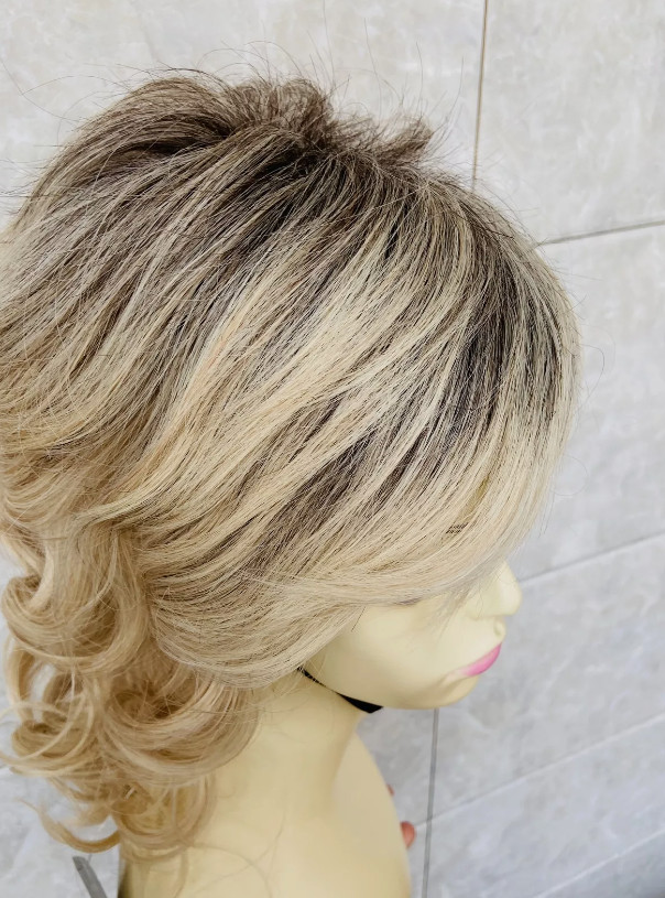 Medium Fluffy Wavy Dark Roots Blonde Mix Synthetic Hair Wigs Women Natural 613