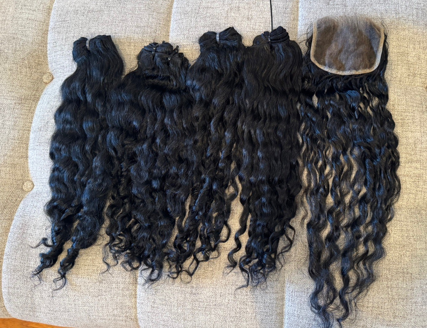 5-Piece Indian Curly Human Hair Set 4×4 HD Closure 22” Bundles/Weft 18”, 20”