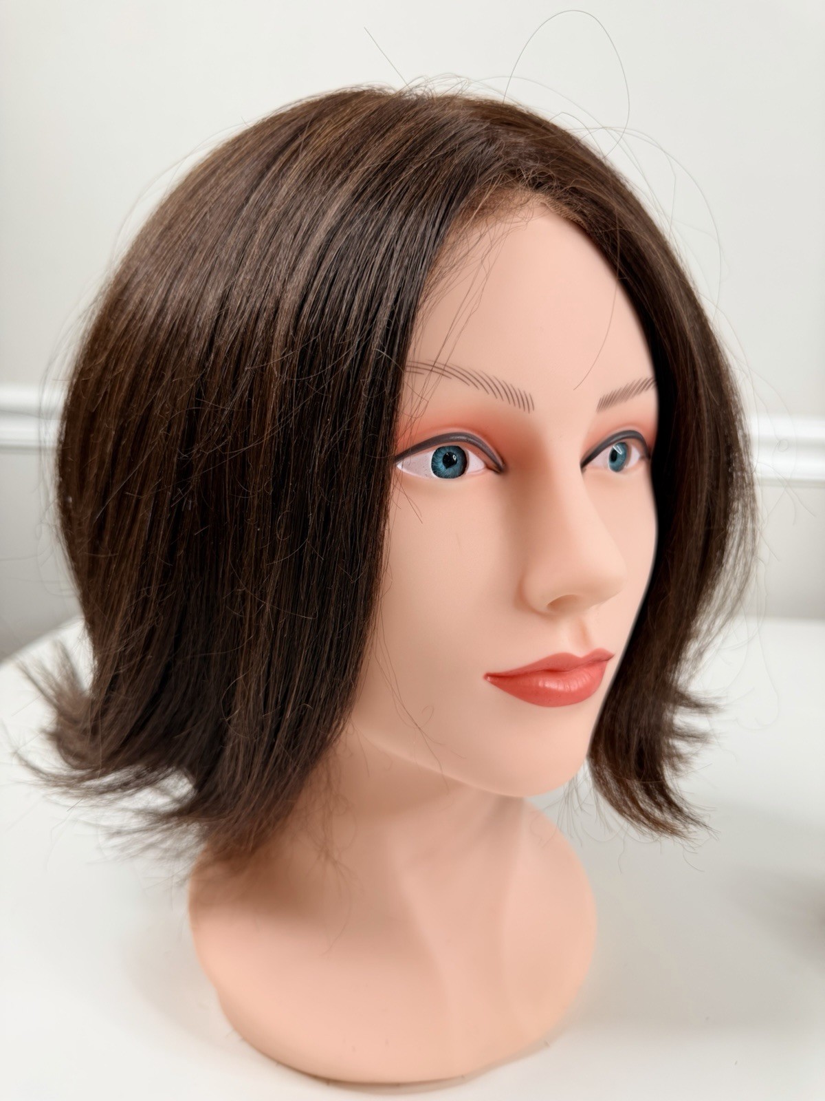 Raquel Welch Synthetic wig mono top Lace Front Wig 19554 layered Bob
