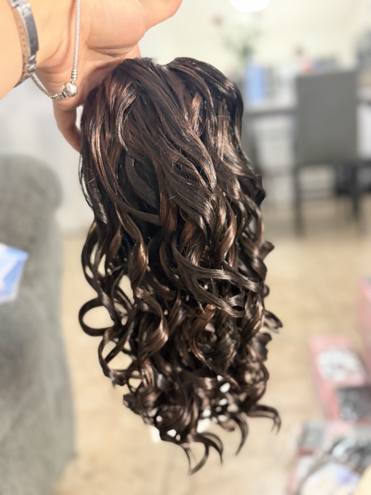 Clip-In Curly Hairpieces for Women Layered Colored Brown Blonde Black Auburn Red