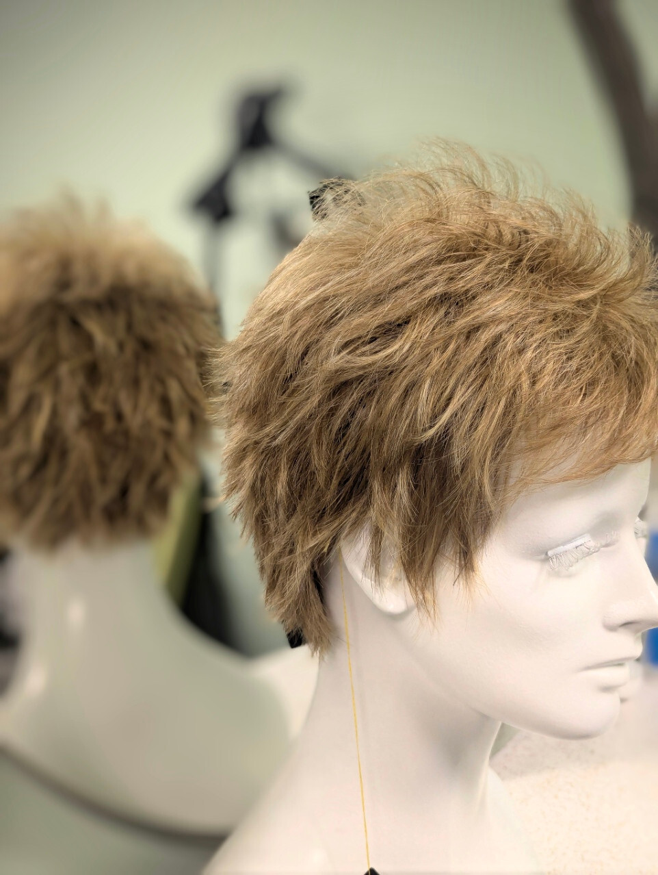 Ambient Fiber Vintage Tony of Beverely Iris in color Malibu Blonde