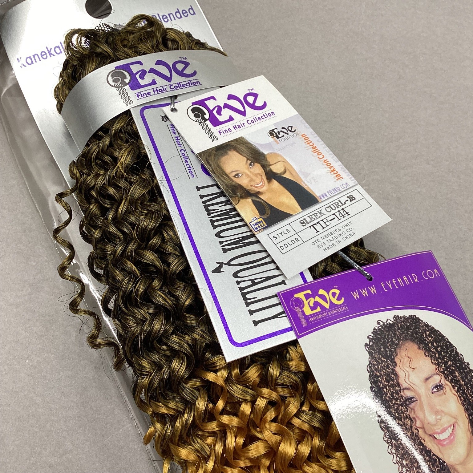 Eve SLEEK CURL-18 Hair Extensions Kanekalon Toyokalon T1B-144 Blended