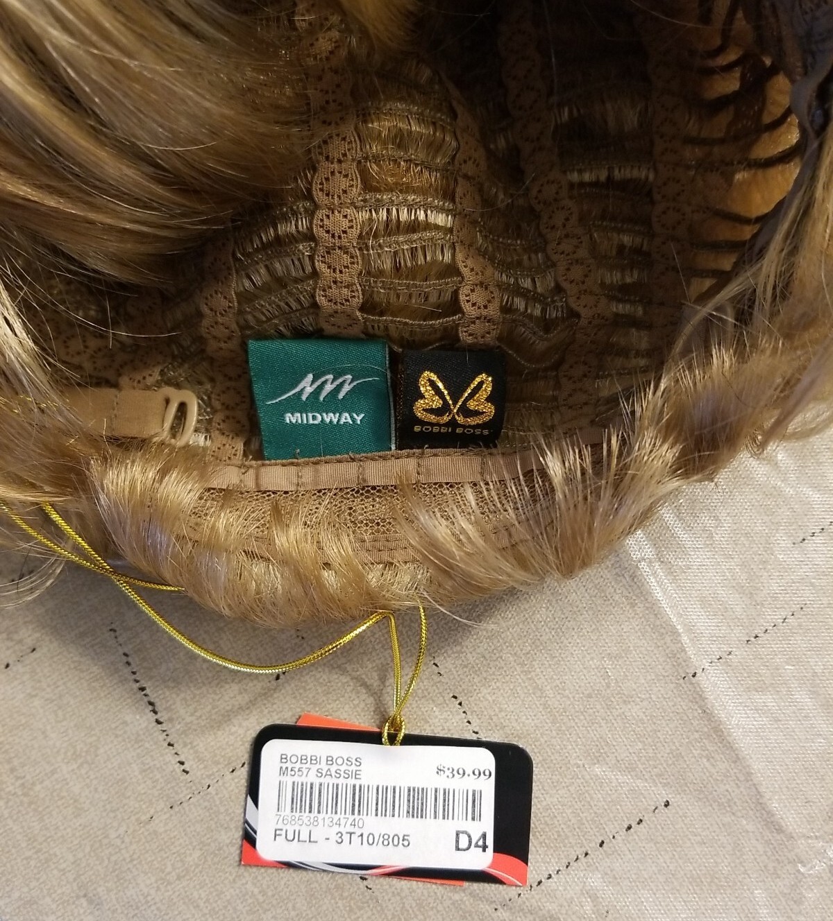 BOBBI BOSS WIG MIDWAY NON FLAMMABLE JAPANESE ORIGIN INDONESIA SASSIE BLONDE WIG