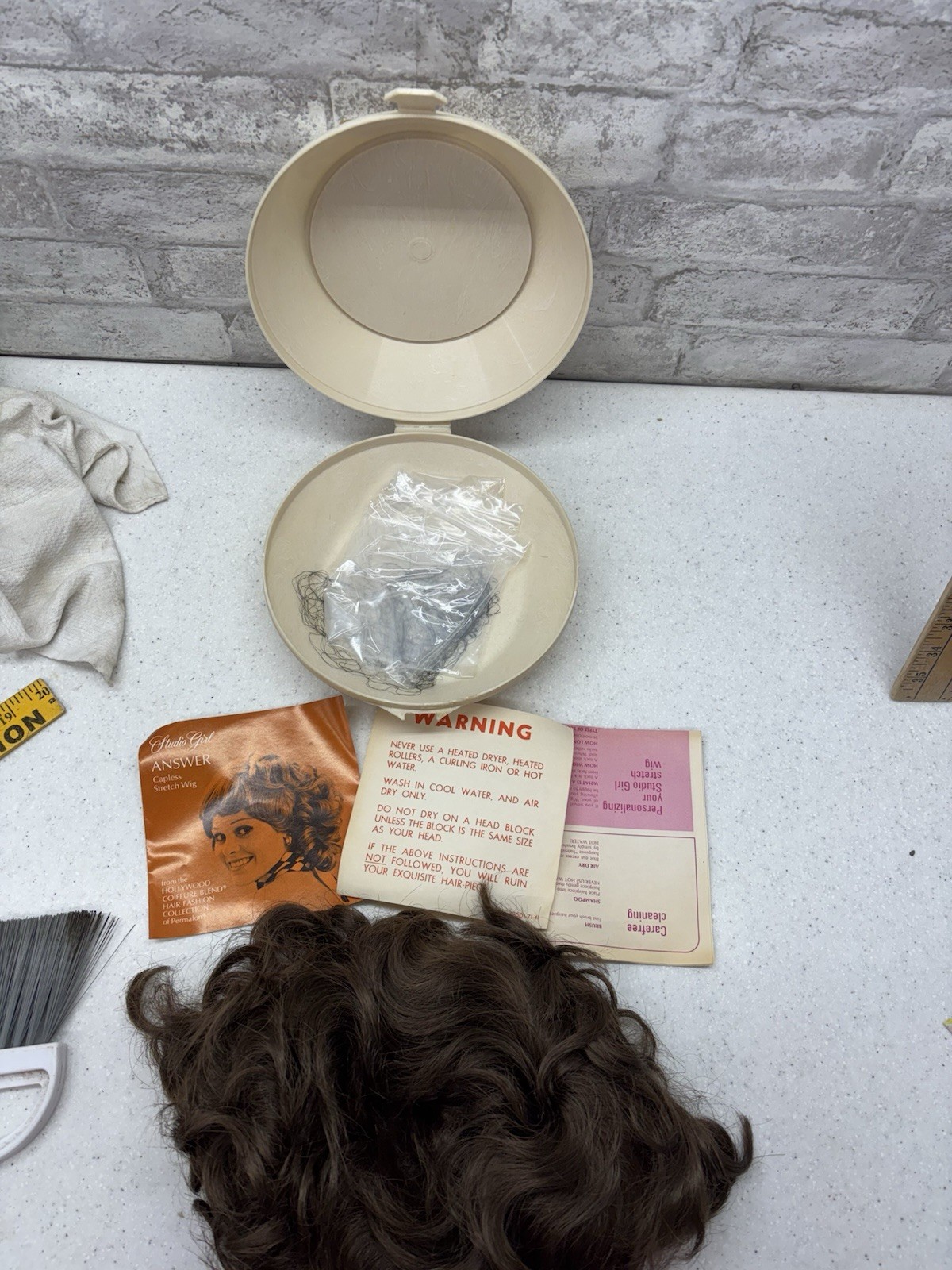 Vintage Studio Girl Hollywood Inc Answer Capless Stretch Wig
