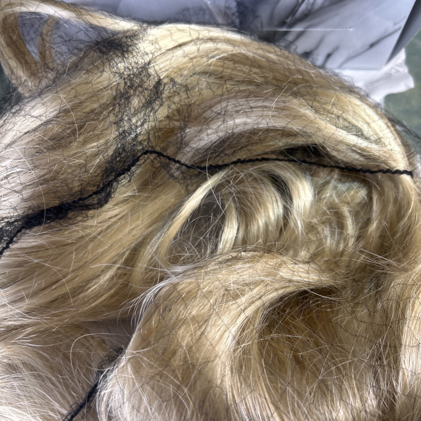 Statements Exhilarating Wig 26-613AT Blonde Bangs Average Sz TWC As Is Read