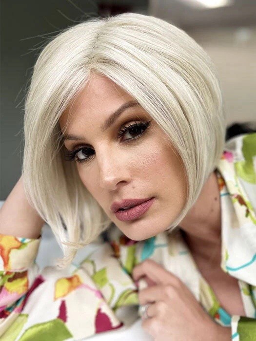 NEW IN BOX RAQUEL WELCH WIG BOUDOIR GLAM RL 16/22 SS ICED SWEET CREAM HAND TIED