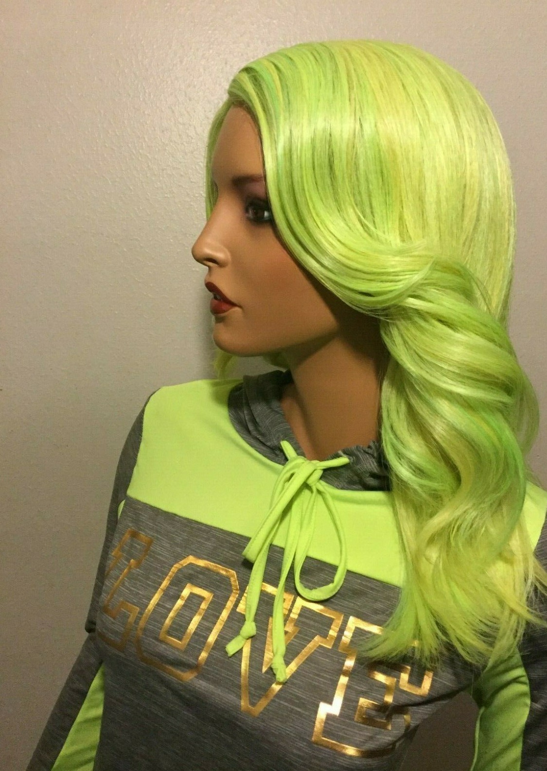 NWT Motown High Temperature Fiber Teal Multi Color Fashion Wig