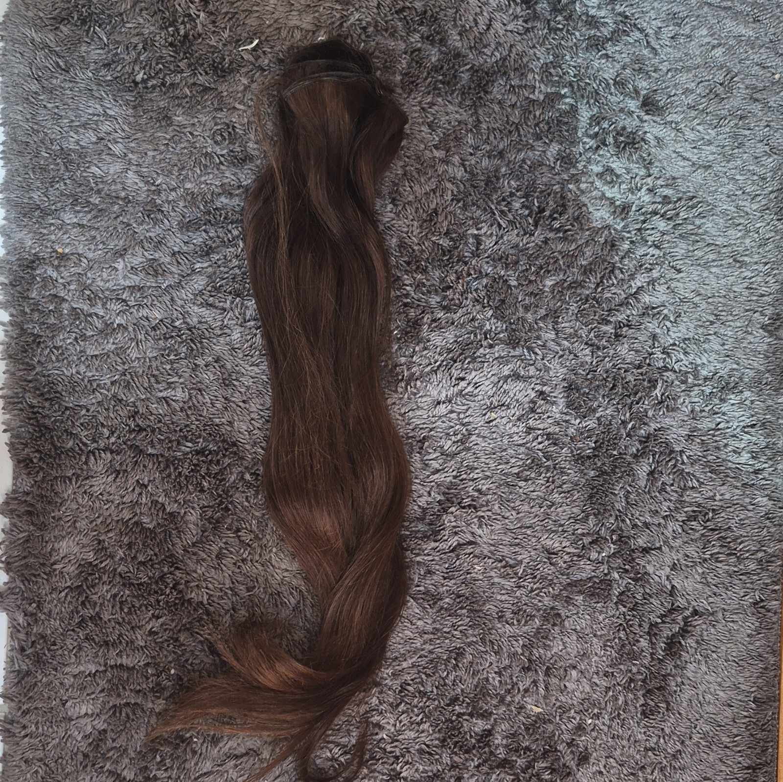 Wavy Hair Extension Bundle, Medium dark Brown Hair Color Shade 22 inches wefts