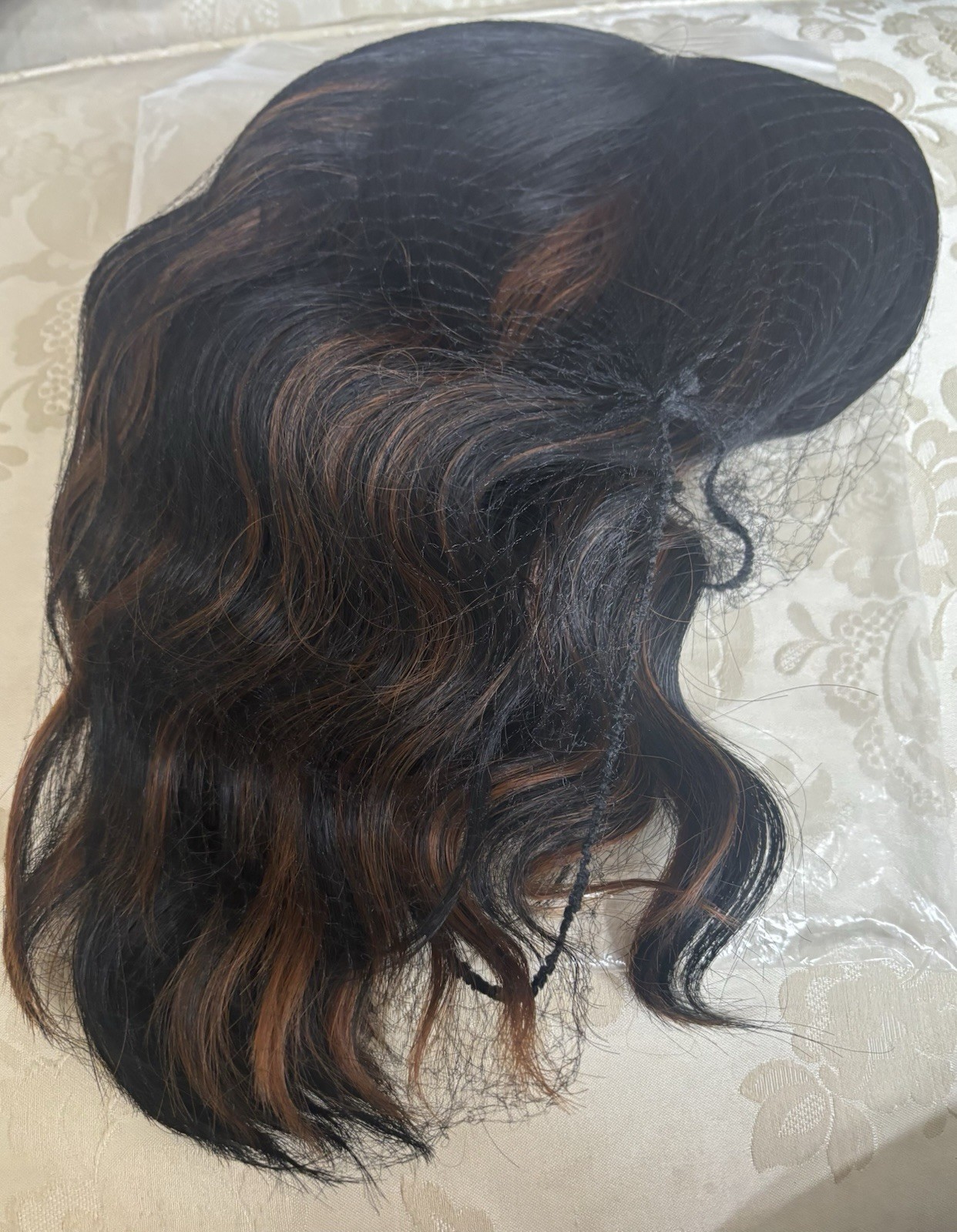 NWOT Human Hair Wavy Wig Black W/Brown Highlights SOFT Lace Front 15”