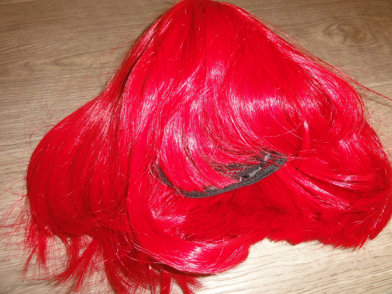 ! NEW ADULT 12 INCH BRIGHT RED SHORT STRAIGHT BOB WIG WITH BANGS & WIG CAP