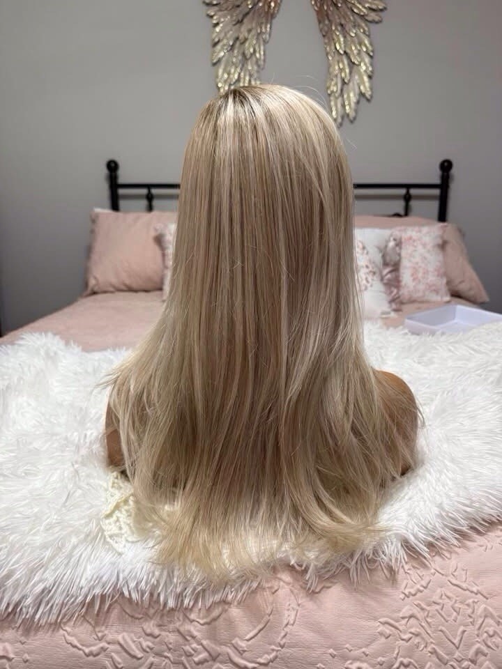 NEW IN BOX BELLE TRESS WIG BEVERLY HILLS CT-1001 LACE TOP MILKSHAKE BLONDE R B3