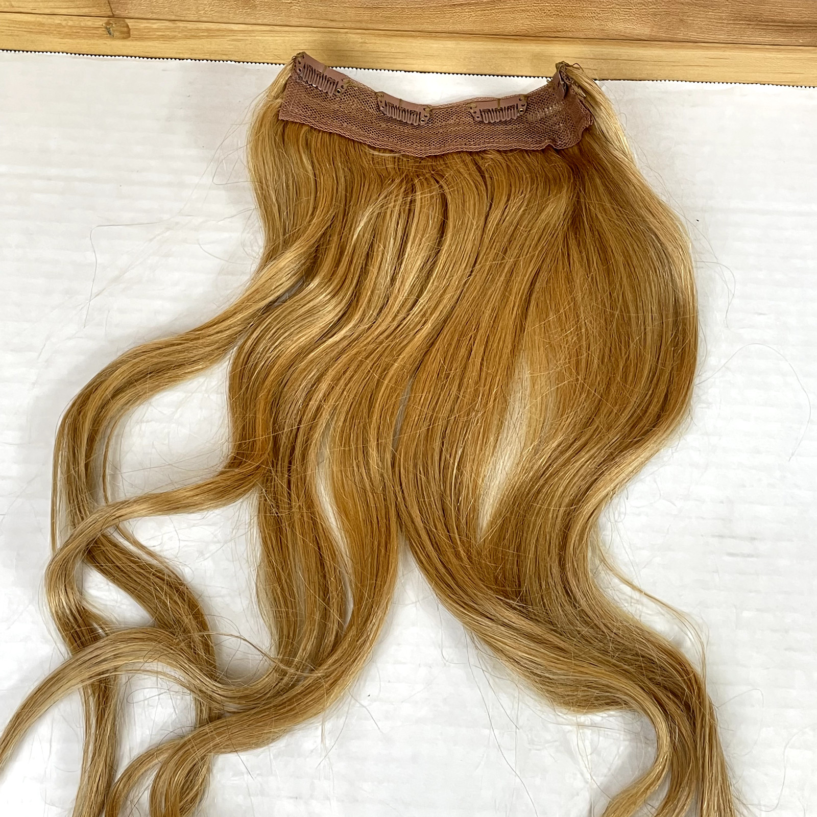 Irresistible Me Classic Clip In Hair Extensions 21″ Strawberry Blonde 10 Pc.