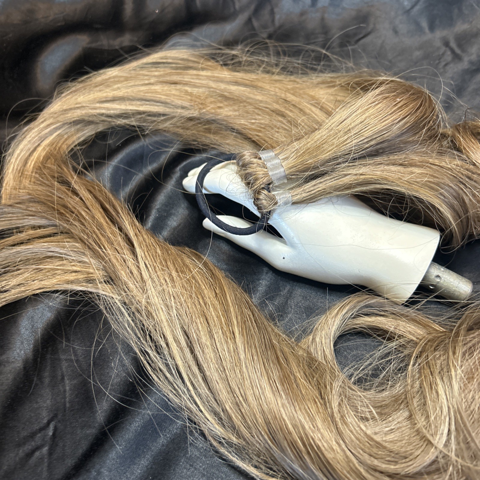 Lot Clip In Hair Extensions Brunette 13- 22” Long 8 Clip In Pieces Same Color