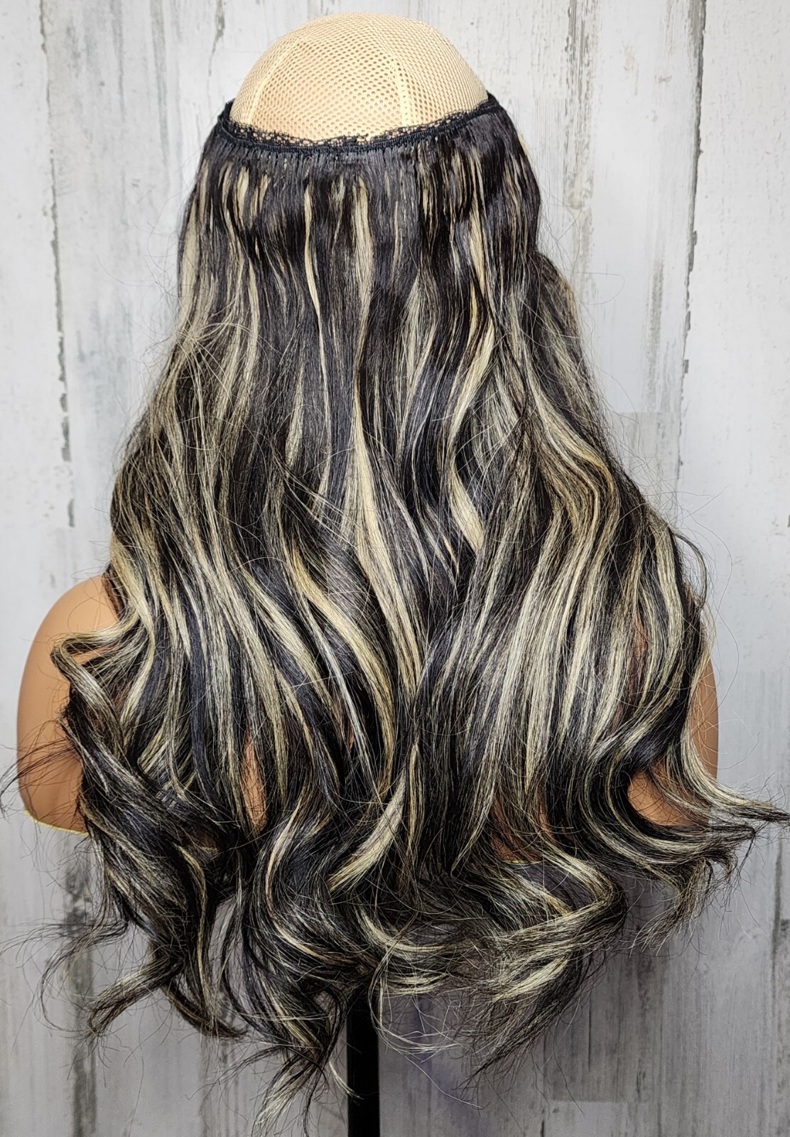One Piece 20″ Volume Weft Wire Human Hair Extensions.