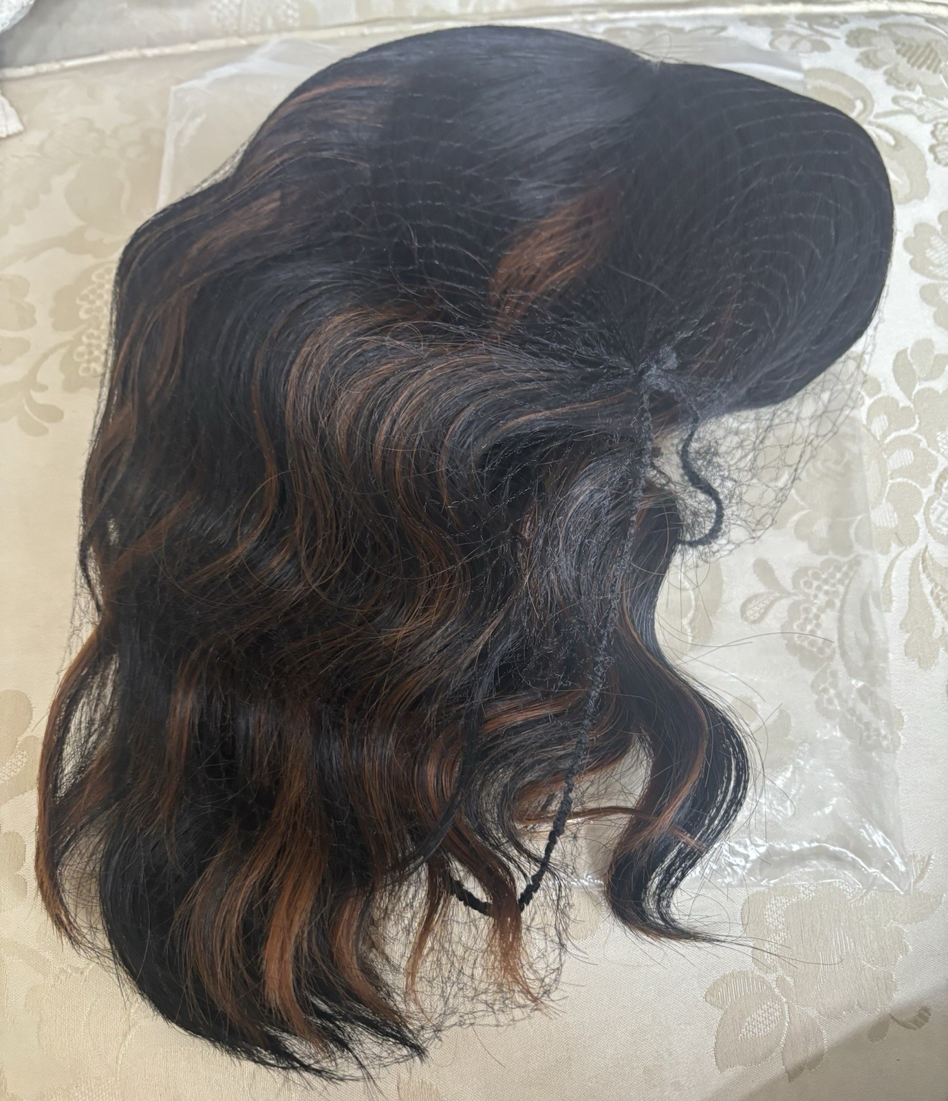 NWOT Human Hair Wavy Wig Black W/Brown Highlights SOFT Lace Front 15”