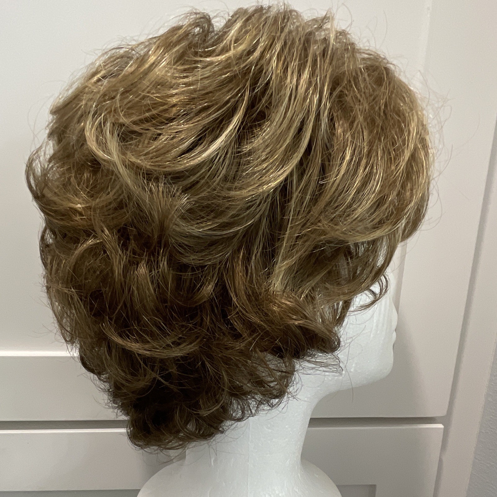 Godivas Secret Tammy Short Wig – Honey Wheat Hair Color Shade