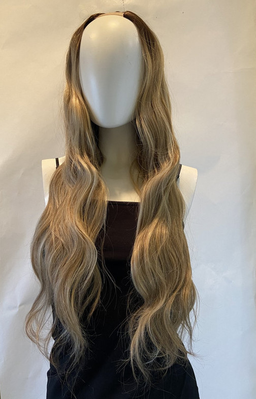 JORDYN WOODS EASILOCKS BODYWAVE LACE U-PART 24″ BISCUIT BALLYAGE HAIR