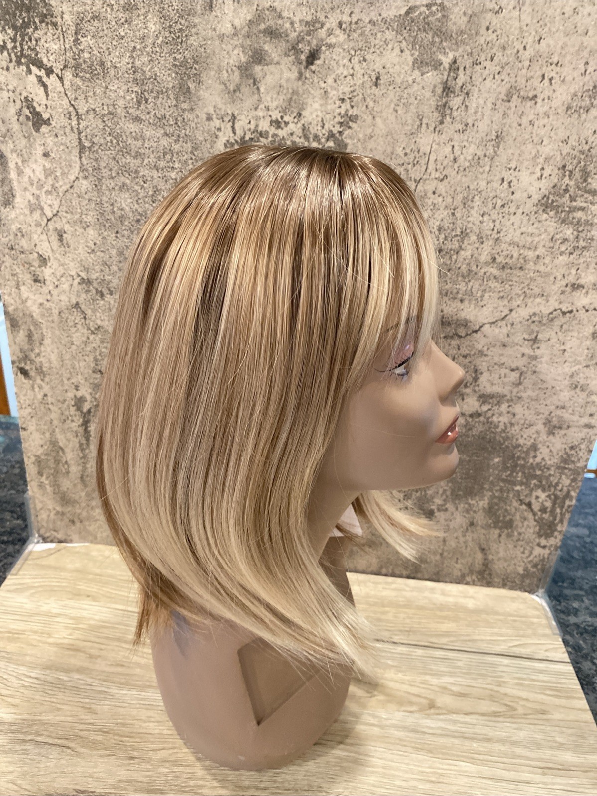 Woman’s wig brown with blonde highlights brown roots blonde hair bob wig