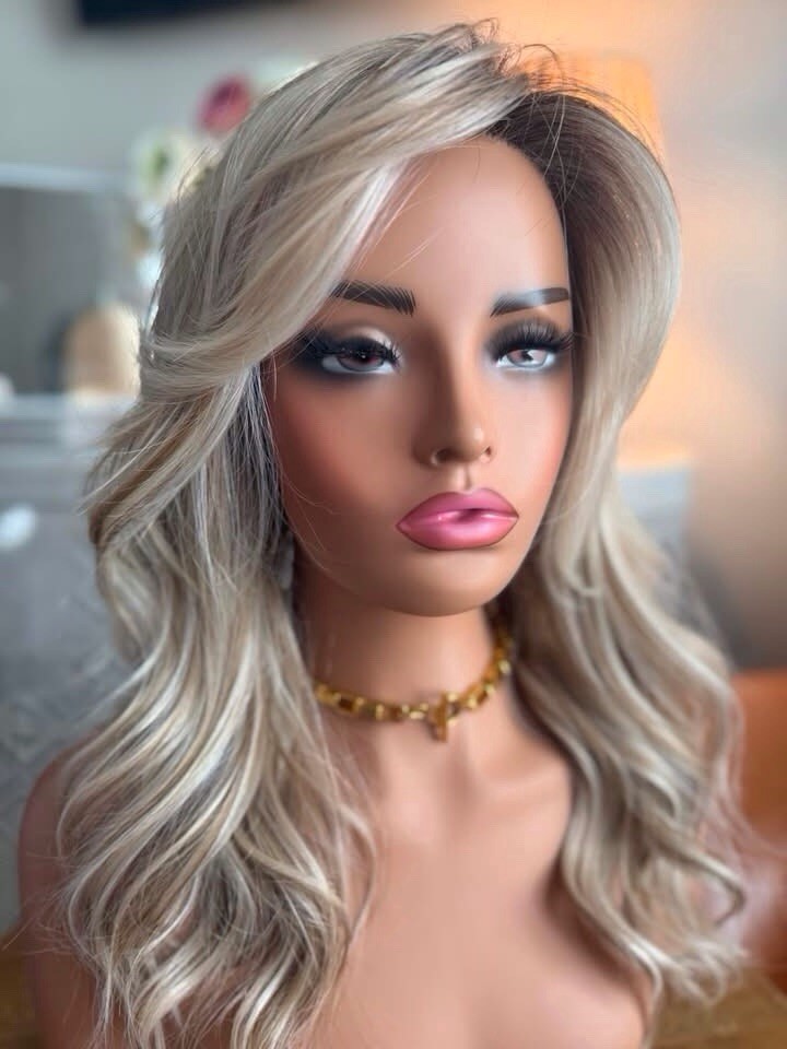 NEW IN BOX BELLE TRESS WIG CT-1068 SANTIAGO MONO TOP in RAWSUGAR BLONDE R SALE