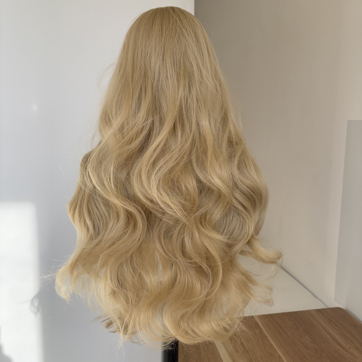 Light blonde Halloween Synthetic Hair Dress Up Wigs With Bangs Long Wavy