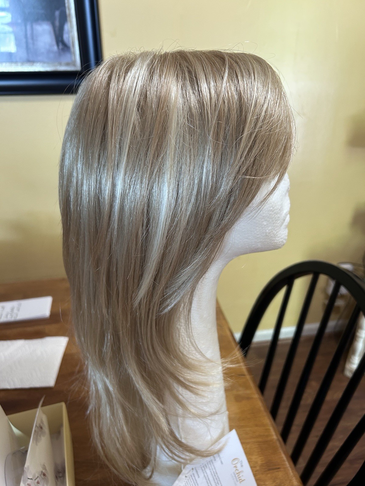 ORCHID RENE OF PARIS WIG SERENA COLOR SUGAR COOKIE NEW IN BOX PRETTY