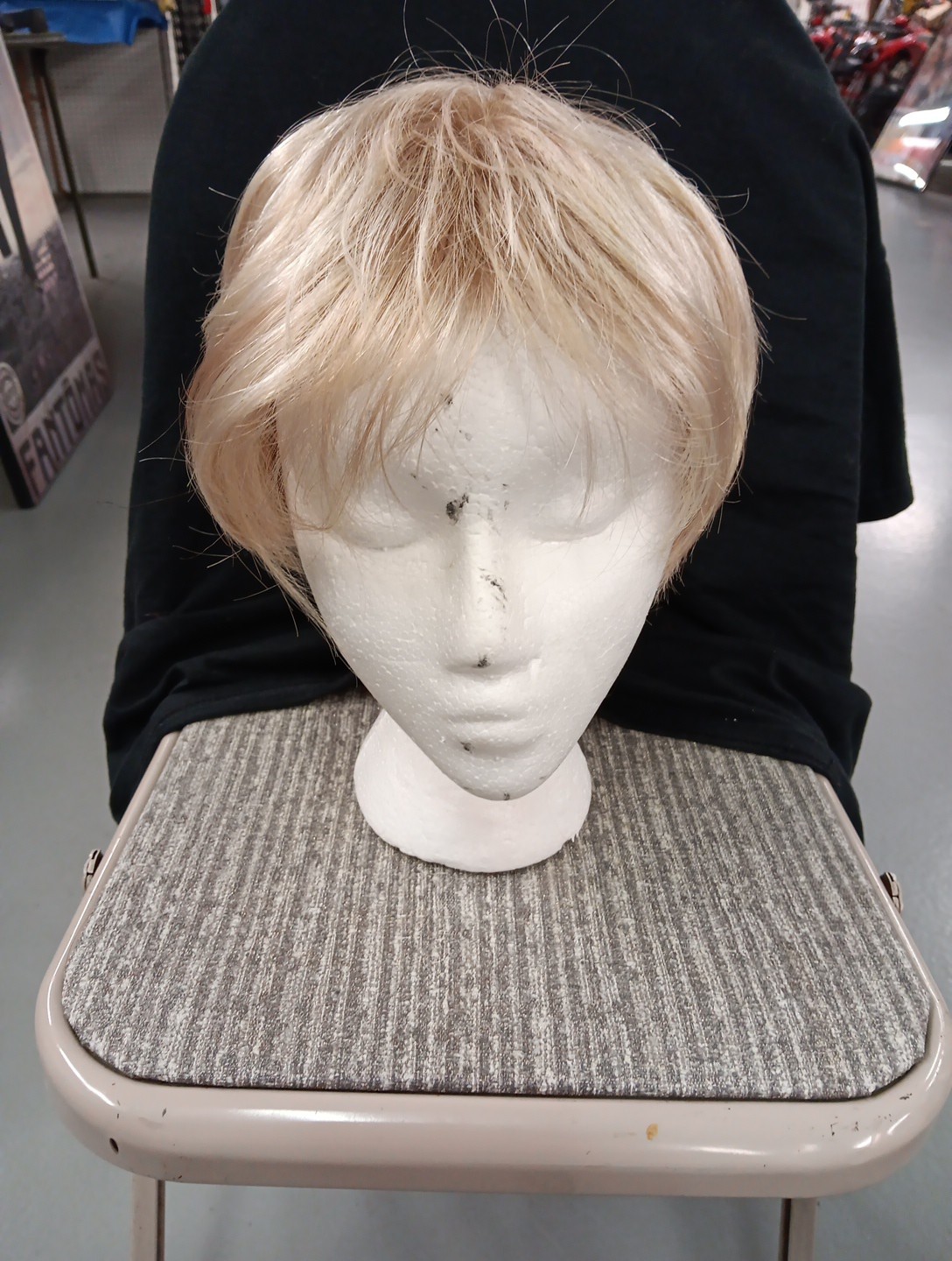 Envy Short Blonde Wig 100% Kanekalon Fiber Stretch Low And High Lites Adjustable