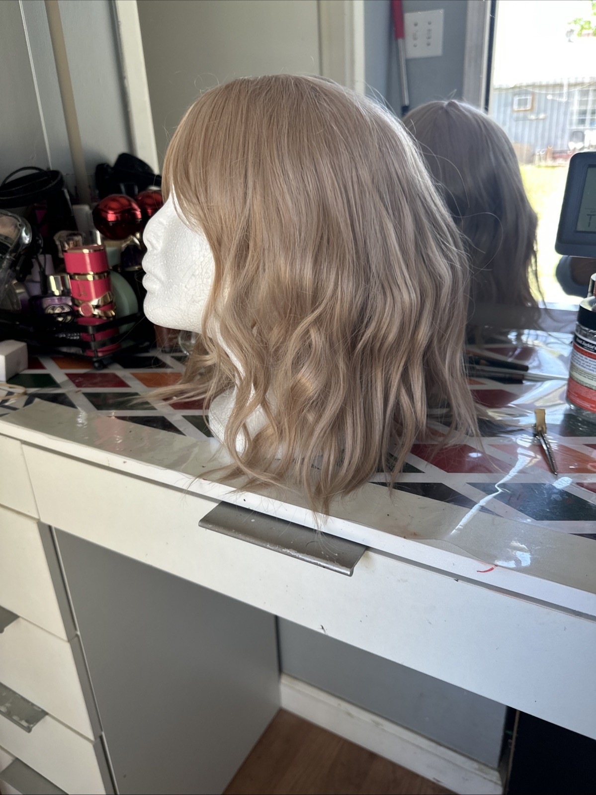 Blonde Wig – Straight Lace Front Adjustable Strap Synthetic Middle-Part 11-20 in