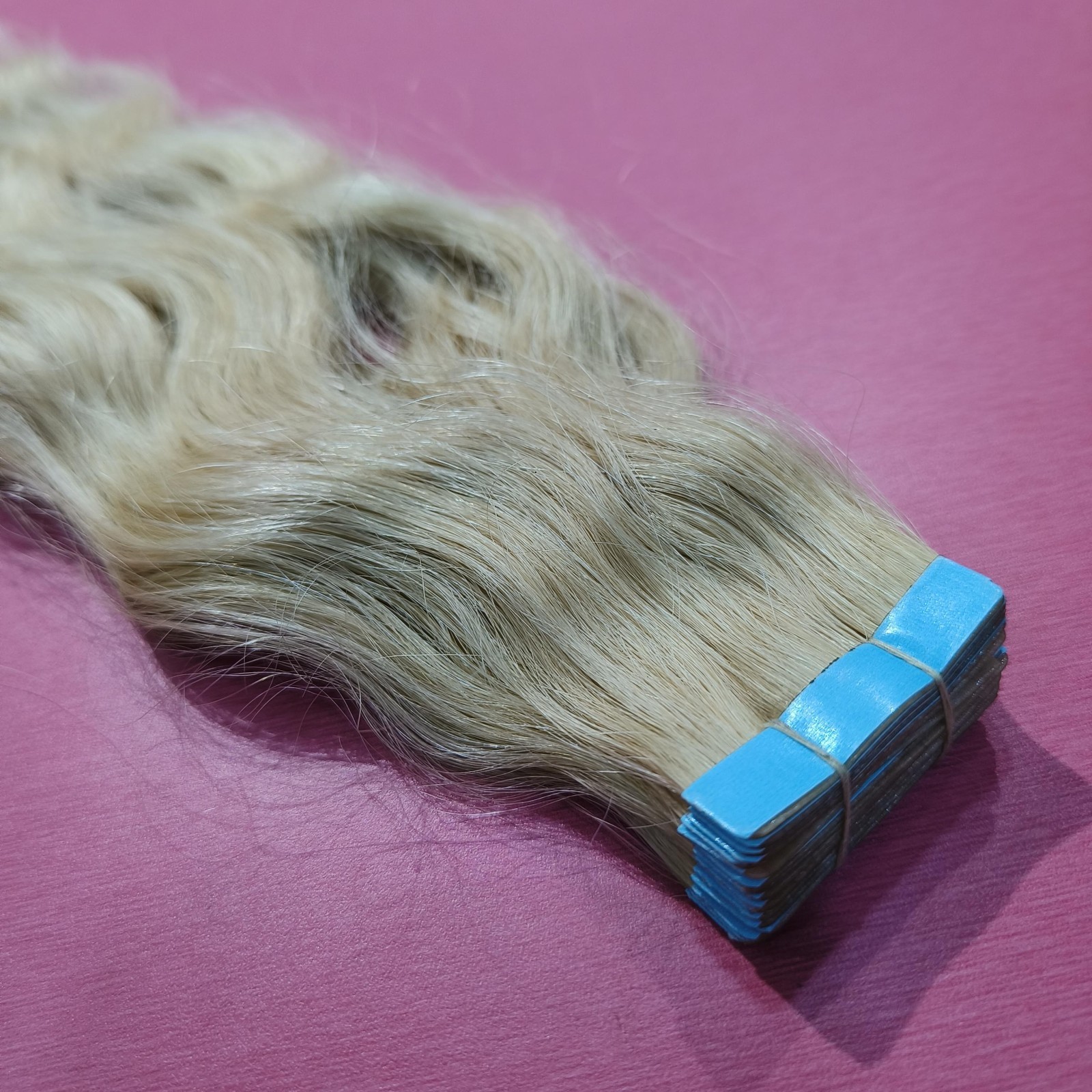 613 Blonde Wavy Tape In Human Hair Extensions 100g Sets