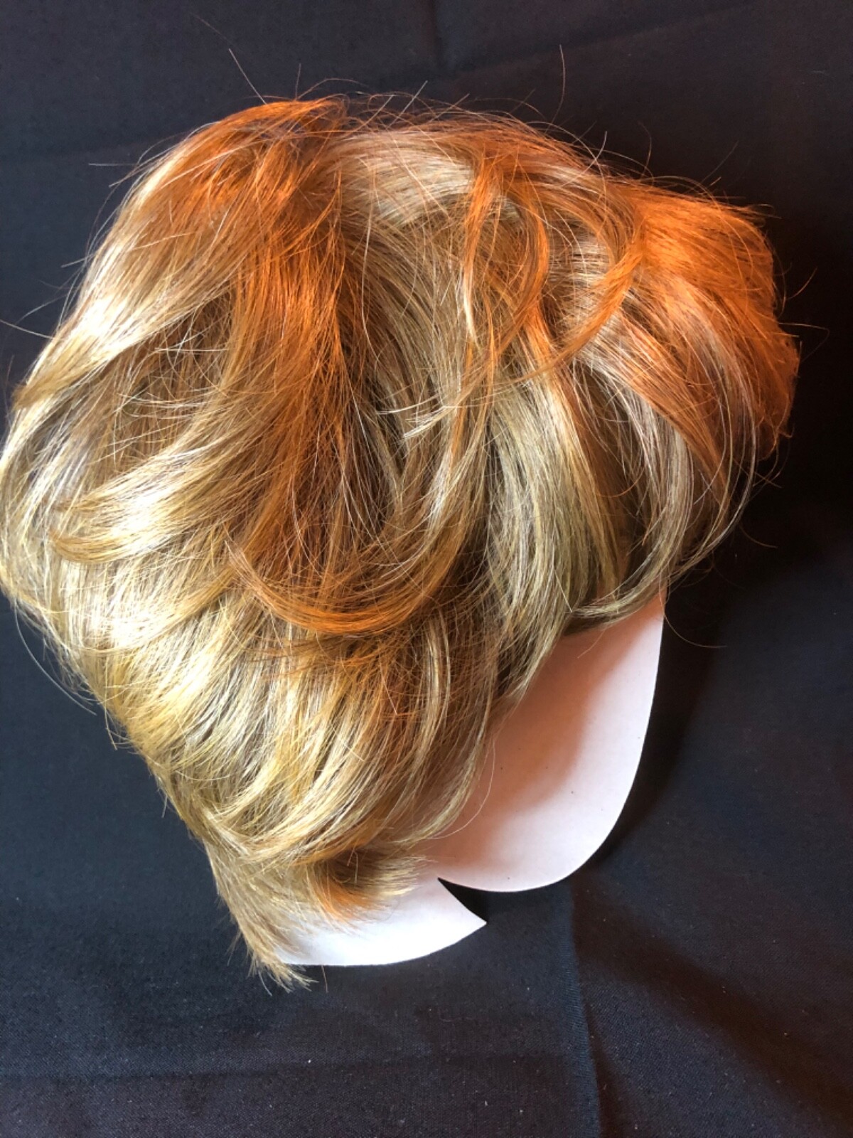 Beauty Trends Adjustable Short Straight Blonde Wig