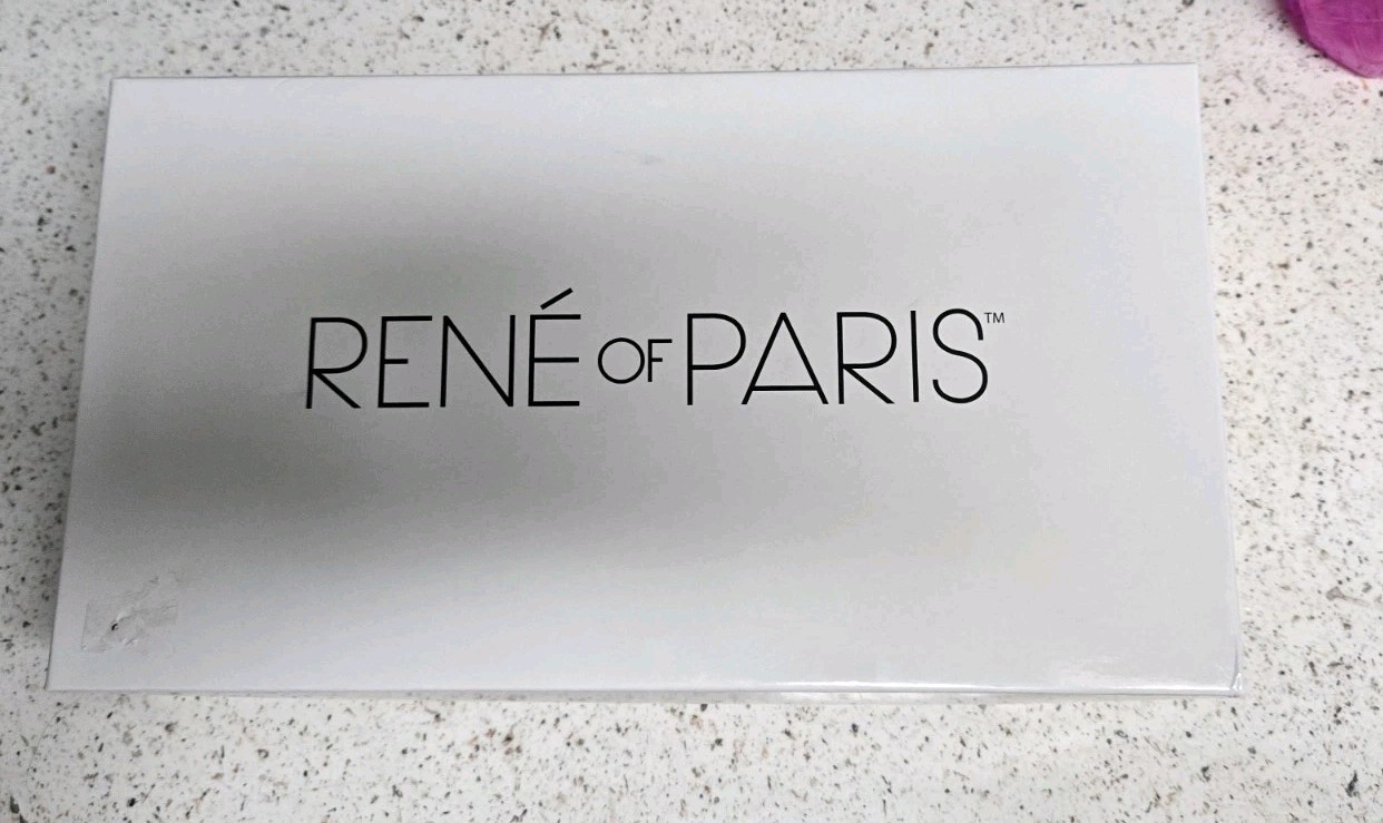 DAZZLING WAVEZ Wig RENE OF PARIS Marble Brow Heat-Friendly! Lace Ft Mono Pt